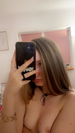 erikamolly's telegram photo - Topless, Brunette, Selfie