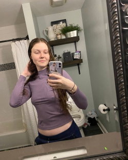 evelynx69's telegram photo - Brunette, Selfie