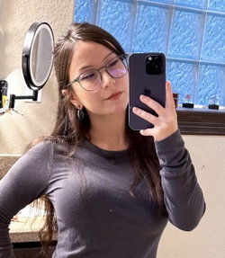 venicetart50's telegram gallery - fingering, blowjob, fuck, Topless, Thong, Thick, Curvy, Brunette, Asian, Selfie (1/5)
