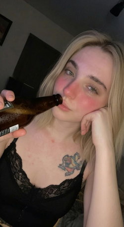 harleyquin's snapchat photo - Blonde, Selfie, Tattoo