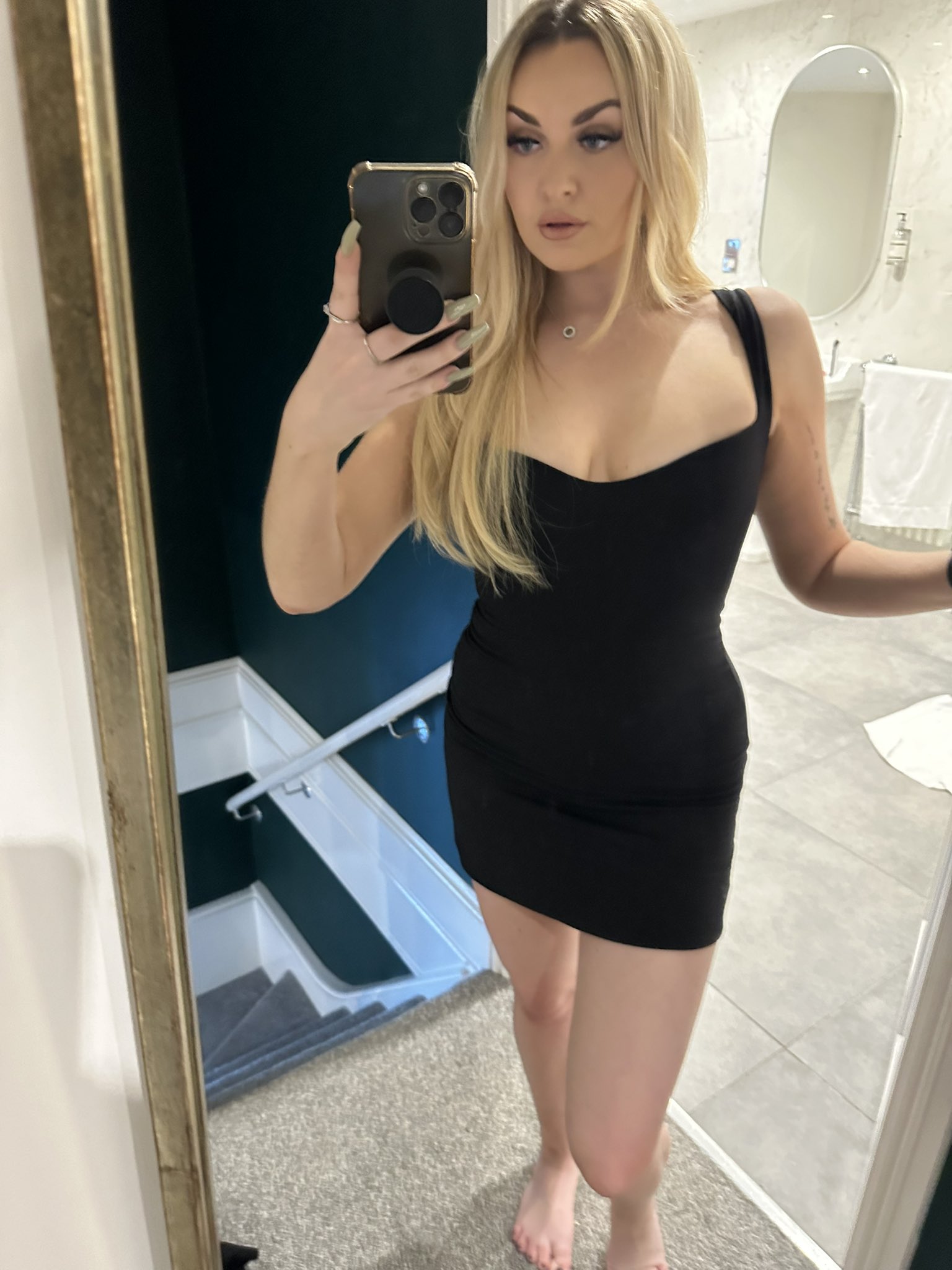 Serve me slut! Telegram: @annecarey