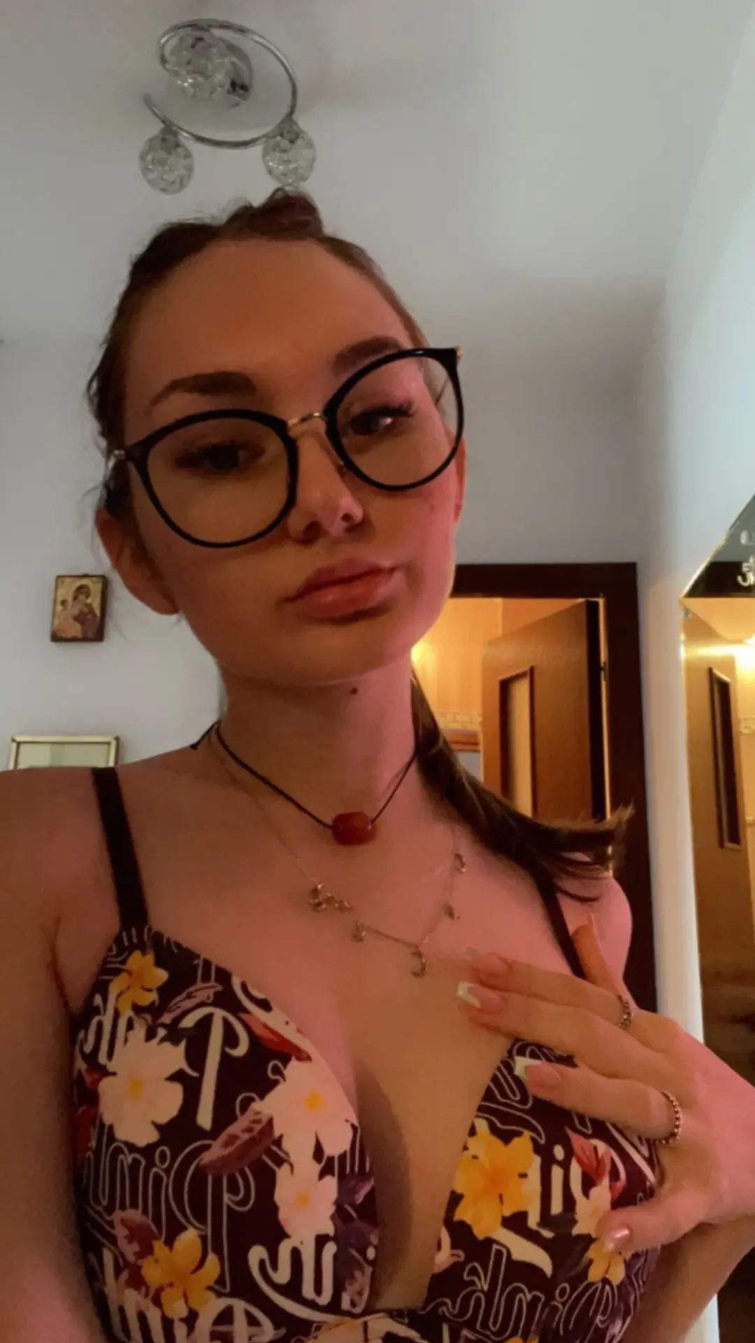 Jennifer218's snapchat gallery - Nudes, Topless, Curvy, Big Boobs, Brunette, Asian, Selfie (3/4)