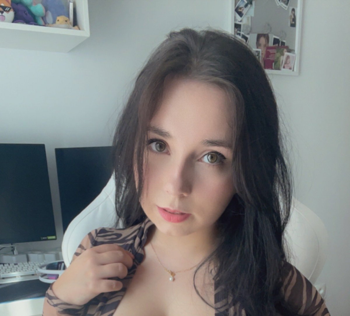 julliahena184's telegram gallery - blowjob, nude, dirty (2/3)