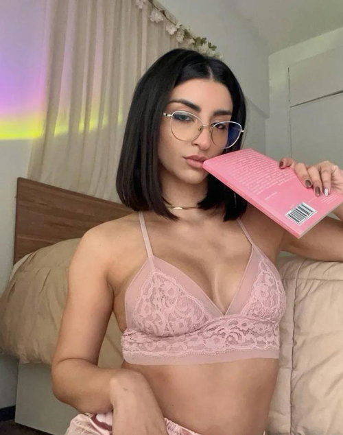 Karielleelxqzt's snapchat gallery - nude, horny, dirty (2/3)