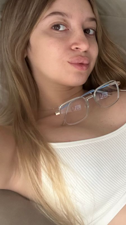 kendraaek02's snapchat gallery - Blonde, Selfie (3/3)