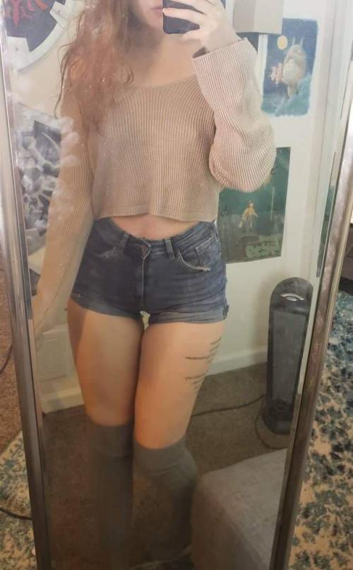 angelaredhead0's kik photo - ass, nude, anal