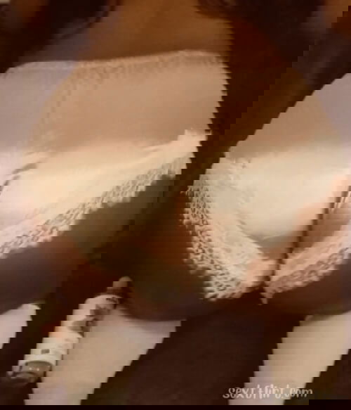 cock sinking inside her ass