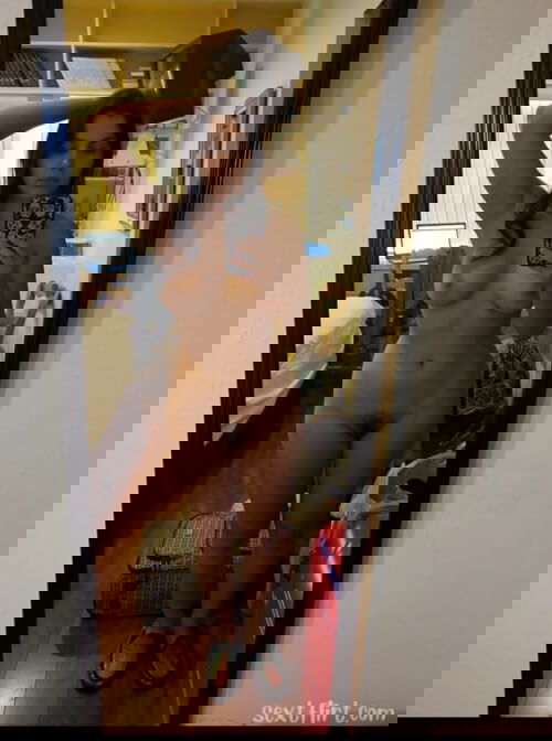 Hi wanna fuck my trimmed pussy 