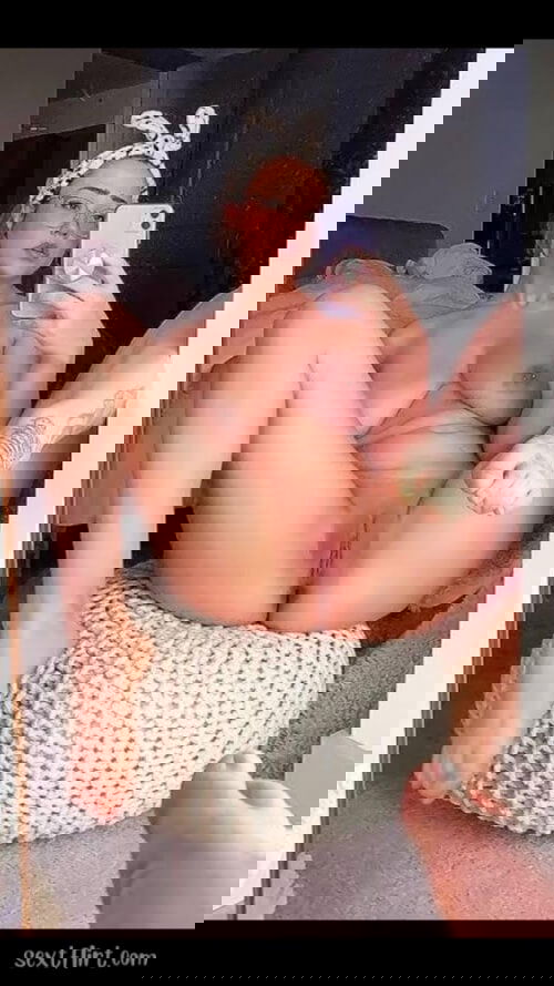 Hi I'm super horny let's fuck 