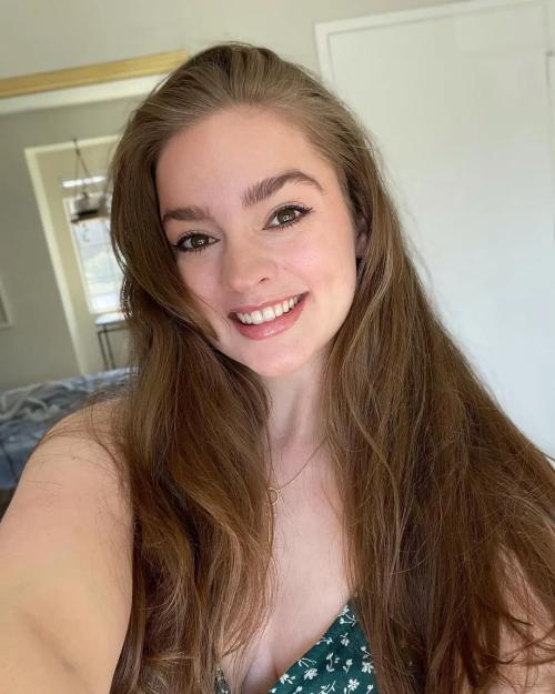abigail's kik photo - boobs, sex, milf