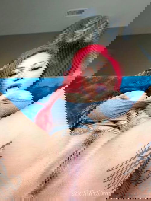 HMU let fuck at cheap price 