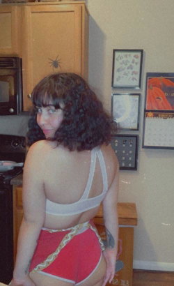 babyb3b's kik photo - dirty, Thong, Curvy, Brunette, Selfie