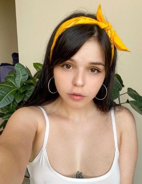casiekitchen's kik photo - horny, dirty, babe