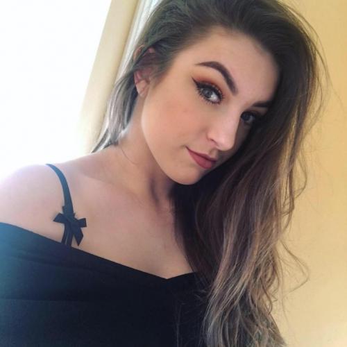 Wanna trade? Text me on kik at Ellameyer21