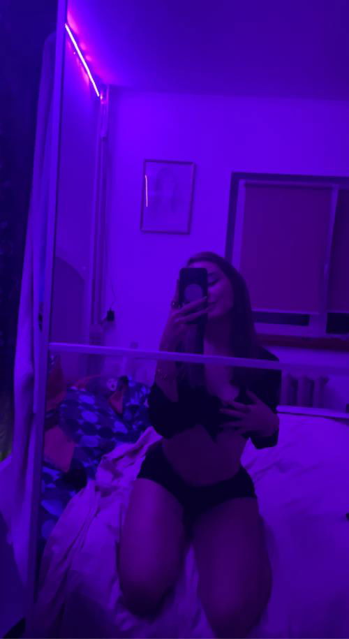 HOT VIDEOS OR LIVE SESSION - KIK: sonicebrianna