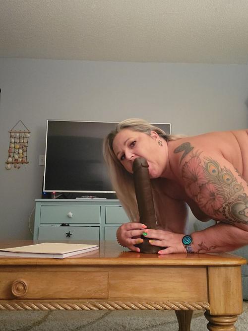 ashleyava2021's kik photo - milf, pussy, babe