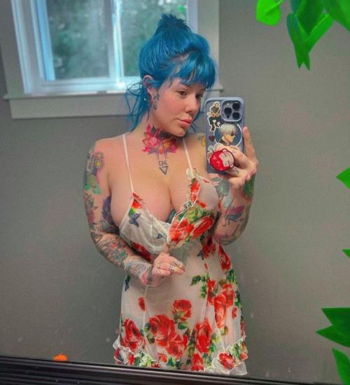 I’m in for hook up and nude trade and bdsm