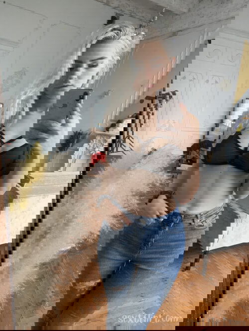 Im horny pls hmu on kik @Amandax04x