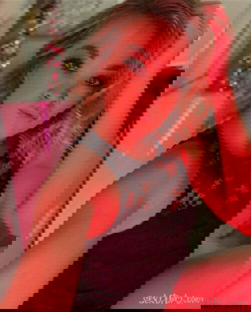 I'm a mistress looking for a sub slave
