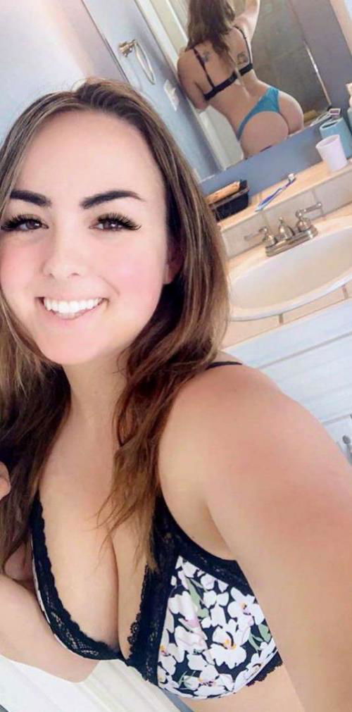 HMU for sex hookup and premium subscription via snap: ade_lola2019 or text me (708) 292-8430