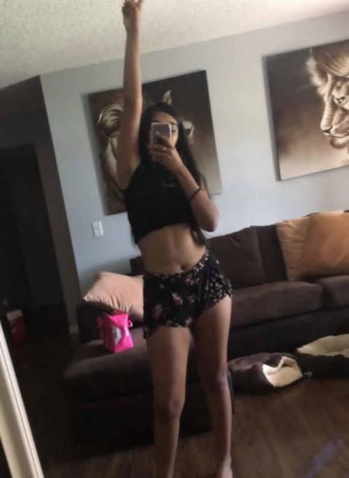 Hi Kik me for hot Contents ❤️❤️❤️