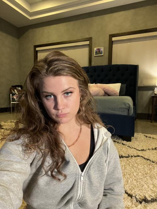 Dm let's sext for cash and get naughty 🥵🥶