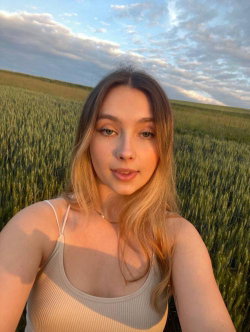 danilee2O23's kik photo - porn, dirty, anal, Blonde, Selfie