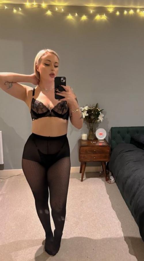 Come to my dm with a tribute