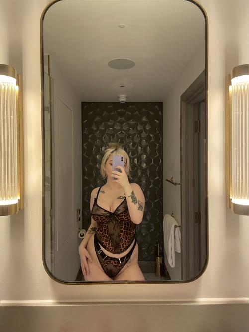 Need a Domme? Be my sub