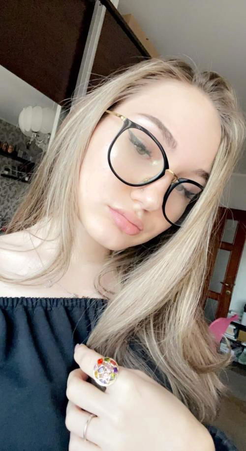 KIK: lisaaliz12