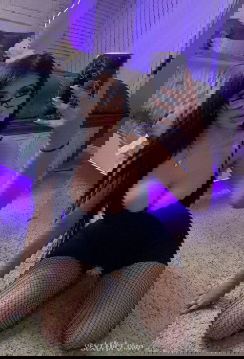 Kik me : jenxowhite