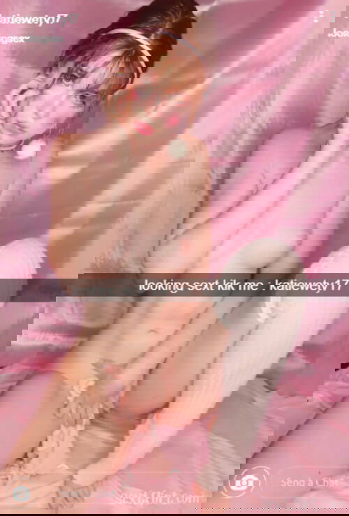 im free to trade pic any kind hmu on kik