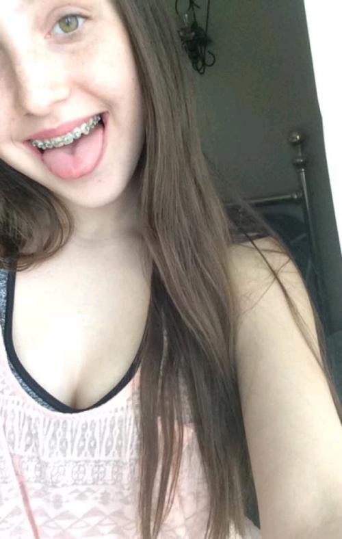 jennysy4332's kik photo - slut, nude, sex