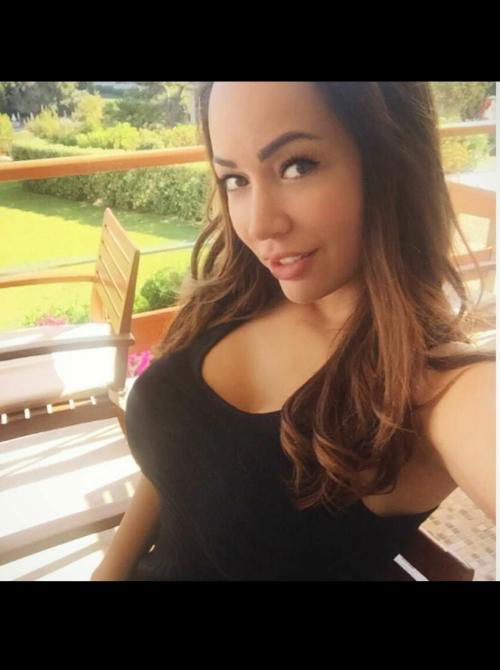 I'm a naughty girl that will make u cum so hard