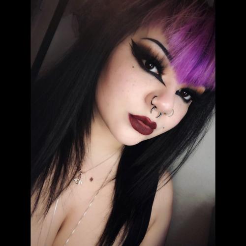 I’m seeking for submissive slave that his willing to pay his tribute