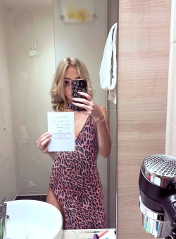 lauralemon2001's kik photo - slut, sexy, babe, Blonde, Selfie