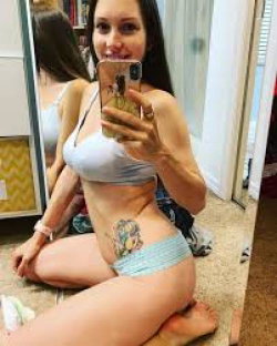 lynxbanks's kik photo - nude, horny, dirty, Thong, Brunette, Selfie, Tattoo