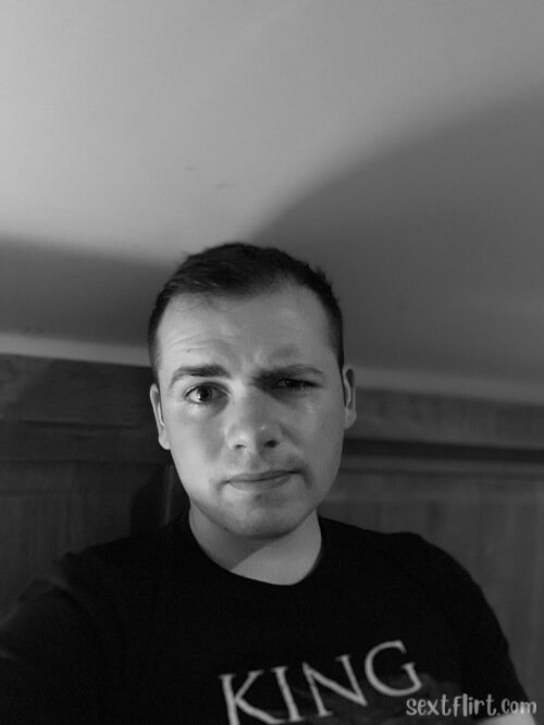 chris17t's kik photo - nude, horny, nsfw