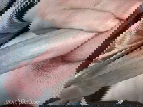 horny. girls hmu