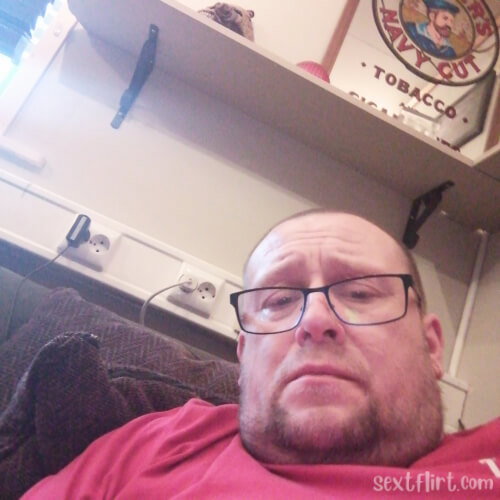 fred51's kik photo - horny