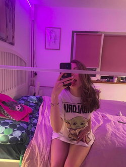 kitejig579's telegram gallery - Nudes, Curvy, Brunette, Selfie (1/4)