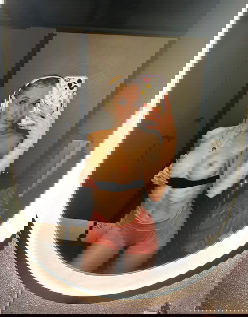 Horny guys wanna cum?  add me Telegram/ Kik @n_ob21