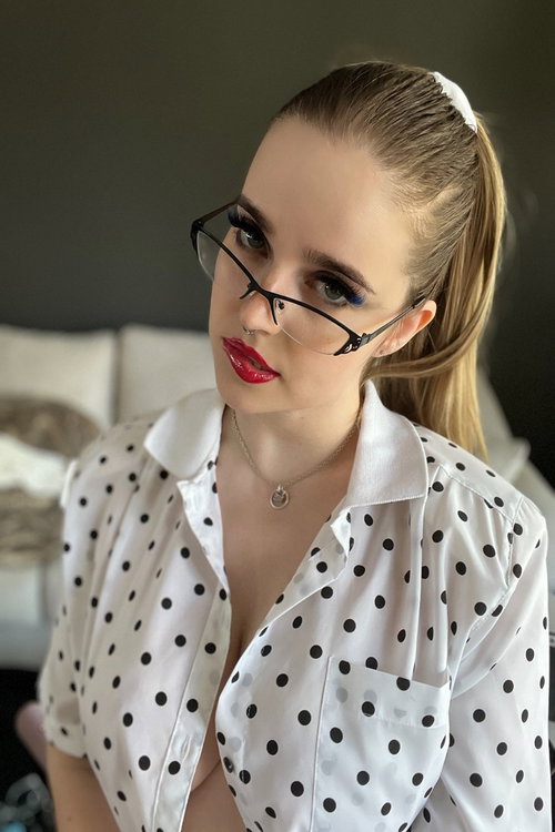sinn09's whatsapp gallery - fingering, pussy, dirty (2/3)