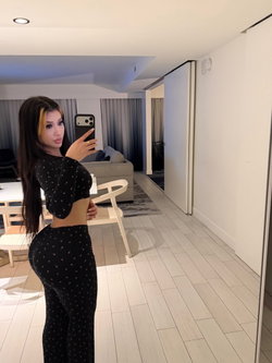 Mistressluhman's telegram photo - Curvy, Brunette, Selfie