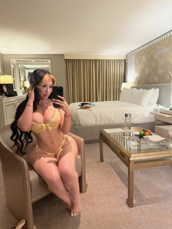 Mistressluhman's telegram photo - Thong, Big Boobs, Brunette, Selfie