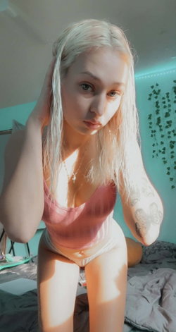 nora862's telegram gallery - Thong, Thick, Curvy, Blonde, Selfie, Tattoo (2/3)