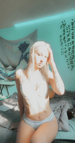 noranora86278's telegram gallery - boobs, ass, dirty, Topless, Thong, Curvy, Blonde, Selfie, Tattoo (3/3)