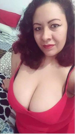 trinaferhunter's onlyfans photo - fingering, slut, milf