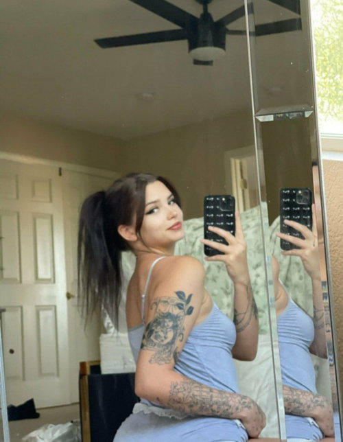 Queen's telegram gallery - horny, pussy, sexy (2/4)