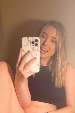 r6870001's telegram gallery - Topless, Thong, Blonde, Selfie (3/3)